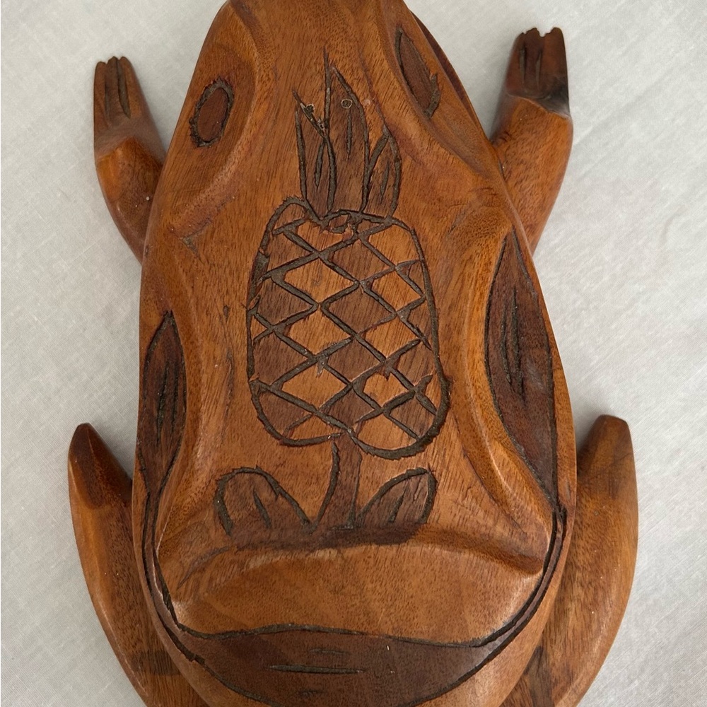 Carved Wooden Frog Box - Picture 6 of 9